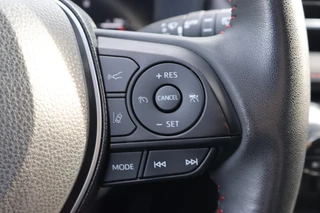 Toyota RAV4 2.5 Plug-in Hybrid AWD Style STUUR&WISSERVERW STOELVERW. V+A EL-A.KLEP EL-STOEL APPLE/ANDROID KEYLESS PRIVACYGLASS LED DAB / 26