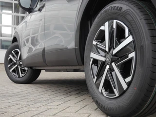 Peugeot 2008 1.2 Hybrid 145 Business Automaat | | CarPlay | Navigatie | Camera | Cruise Control | LED verlichting / 33