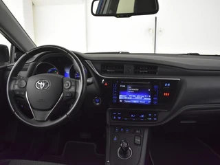 Toyota Auris Touring Sports 1.8 Hybrid Team D / 5