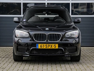 BMW X1 SDrive18i M-sport | Panoramadak | Leder | Xenon | Navi | Harman&Kardon | Stoelverwarming | Climate control / 11