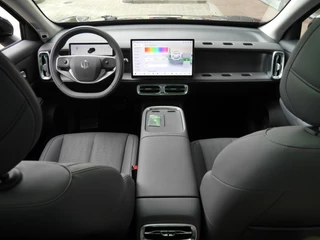 Leapmotor B10 Design ProMax 67.1 kWh | Navigatie | Rondom camera | 18inch Velgen | Elektrisch bedienbare achterklep | Panoramdak | Op bestelling leverbaar / 23