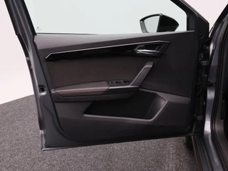 SEAT Arona 1.0 TSi 115 Pk Fr Business Intense | Carplay | Cruise Control | Climate Control | Camera | Parkeersensoren | 17 Inch / 19