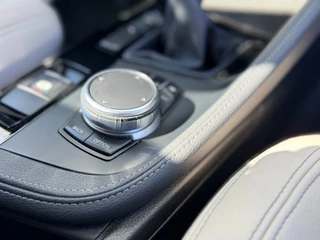 BMW X1 X1 sDrive20i High Executive I Leer I Camera I Trekhaak / 38
