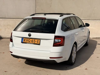 Skoda Octavia Combi 1.8 TSI 4x4 DSG Pano Trekhaak CarPlay Elektrische achterklep / 8