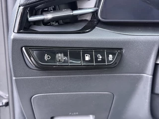 Kia Niro 1.6 GDi PHEV DynamicLine  - Apple Carplay/Android Auto - Adaptieve Cruise Control - Achtruitrijcamera - Naviigatie - Fabrieksgarantie t/m 2032 / 23
