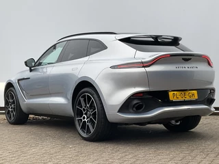 Aston Martin DBX 4.0 V8 360° Memory Stoelverw/koeling Sfeerverl Pano Lightning Silver / 76