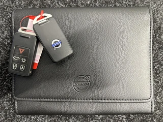 Volvo V40 1.6 T3 Summum  PANO LEER CAMERA NAVIGATIE ECC CRUISE LM. / 52