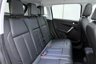 Peugeot 2008 1.2T 130pk GT-line / 17