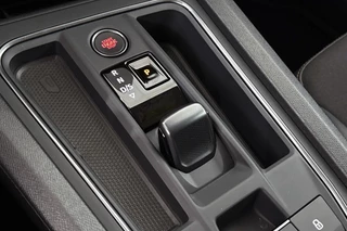 CUPRA Formentor 1.4 e-Hybrid Business Stuur-Stoelverwarming Achteruitrijcamera Keyless Apple Carplay / 27