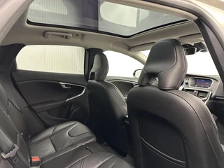 Volvo V40 Cross Country 1.5 T3 Polar+ Luxury LEER PANO NAVI TREKHAAK ECC CRUISE LM. / 15