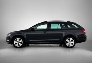 Škoda Octavia Combi 1.5 TSI Greentech Ambition Stoelverwarming | Navigatie | Parkeersensoren | Airco / 4