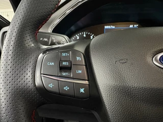 Ford Focus Wagon 1.0 EcoBoost Hybrid ST Line Business/ Nederlandse auto/ Eerste eigenaar/ Achteruitrijcamera/ Parkeersensoren / 17