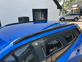 Peugeot 2008 1.2 Turbo 130 PK Allure Pack | Trekhaak 1200 KG | Navigatie | 3D Virtual Cockpit | Stoelverwarming | LED Verlichting | Half Lederen Bekleding | Keyless Start | Climate Control | Cruise Control | 17 Inch Lichtmetalen Velgen | / 43