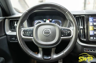 Volvo XC60 2.0 Recharge T8 AWD R-Design | Pano | 20 inch | Stoelventilatie | HUD | Harman Kardon | Memory beide kanten | Camera | ACC | BLIS / 5