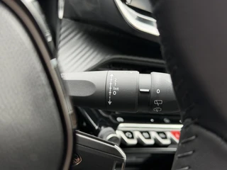 Peugeot 208 Style Hybrid 110PK e-DCS6 Automaat Parkeersensoren, Airco, DAB, Cruise Control, Elektrische Ramen, Centrale Deurvergrendeling / 18