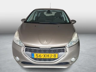 Peugeot 208 1.4 VTi Allure / 4