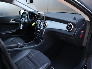 Mercedes-Benz CLA-klasse 200 Ambition | PDC | PANO | SPORTSTOELEN | CRUISE | NAVI | / 18