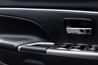 Mitsubishi ASX 2.0 Intense  | Camera | Trekhaak | Carplay / 26