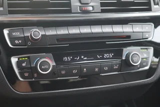 BMW 1-serie 118i 136pk High Executive Urban line - Leder - Led koplampen - Navigatie prof. - Hifi - / 18
