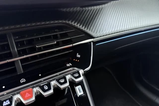 Peugeot 208 1.2 Hybrid 145 e-DCS6 GT | Stoelverwarming | Cruise control | Apple carplay/Android auto | Elek. verstelbare stoelen | Achteruitrijcamera | Kunstlederen/Alcantara bekleding | Massagefunctie | Stuurbediening / 30