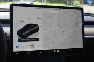 Tesla Model Y Long Range AWD 75 kWh AMD Ryzen | Trekhaak | Leer | Panorama | 12 mnd BOVAG garantie | Whatsapp 06-53188999 / 11