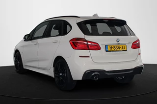 BMW 2-serie Active Tourer 218i M Sport Head-Up Sportstoelen Stoelverwarming HiFi Camera / 5