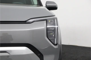 Kia EV3 Plus 81.4 kWh  - SOH 98,8% - Stoel/stuurwiel verwarming - Adaptieve Cruisecontrole - LED lampen - V2L - Fabrieksgarantie tot en met 03-2032 / 42
