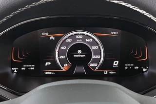 SEAT Arona 1.0 TSI Style Business Connect Automaat Trekhaak Stoelverwarming Virtual LED / 12