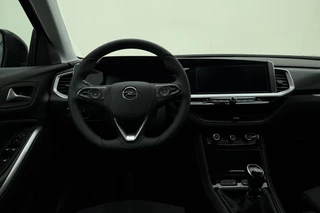 Opel Grandland 1.2 Turbo 130pk GS Line | Navigatie | Camera | Keyless | Electrische achterklep | Dakrails | Stoel & Stuurverwarming | AGR Stoelen | Climate control / 19