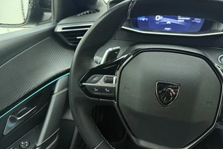 Peugeot 208 1.2 Hybrid 145 e-DCS6 GT | 17 Inch | Automaat | Achteruitrijcamera | Apple carplay | Voorstoelen verwarmd | / 21