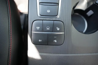 Ford Kuga 2.5 PHEV ST-LINE X .Carplay, Pano, Trekhaak / 35