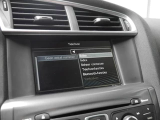 Citroen C4 1.2 PureTech Tendance | 130PK | Navigatie | Climate control | Extra getint glas | Lichtmetalen velgen | Cruise control | Trekhaak | Automatische verlichting | Regensensor | / 24