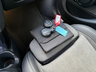 MINI 5-deurs 1.5 Cooper 136pk Bns.Edition 5-drs. NAVI/CARPLAY/CLIMA/CRUISE/PDC/LED / 38