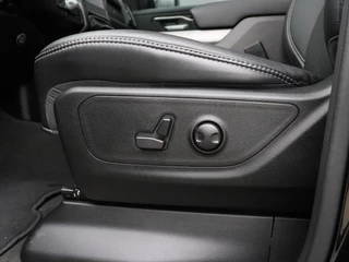 Dodge Ram 1500 5.7 V8 4x4 Crew Cab Sport | LEDER | MEMORY | PANO-DAK | HEAD-UP | LUCHTVERING | TREKHAAK | ALPINE AUDIO | STOELVERK. | CAMERA | NAVI | CRUISE | / 17