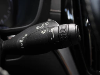 Volvo XC60 2.0 Recharge T8 AWD R-Design Panoramisch schuif/kantel dak, 360 Camera, Stoelverwarming, Harman/Kardon audio installatie, Navigatie / 28