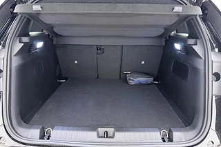 Jeep Compass 1.2 e-Hybrid First Edition | LED matrix verlichting | Panoramadak | Drive assist | Focal audio | Massage stoelen | Stoel ventilatie/verwarming | Camera's rondom / 4