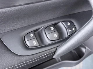 Nissan QASHQAI 1.2 N-Connecta  - 360 GR Camera - Panorama dak - Crfuise controle - climate controle - Virena Zekerheidspakket 895, - BOVAG Garantie / 21
