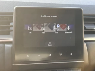 Renault Captur 1.6 E-Tech Hybrid 145 Intens  | LED | Keyless | DAB | Apple / Android | PDC v+a incl. Camera / 42