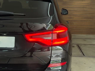 BMW X3 XDrive30i High Ex. M-Sport | Shadow-Line | Pano | Trekhaak | 20"| Ambient | Driving + Park Assist | Adaptief M-onderstel / 45