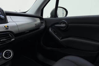 Fiat 500 X 1.5 Hybrid Sport Cabrio Automaat | Navigatie | Camera | Keyless | Climate control | Lichtmetalen velgen | Half lederen bekleding / 31