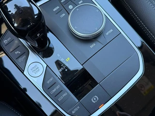 BMW 1-serie 116i / camera / carplay / navigatie skyscraper / 21