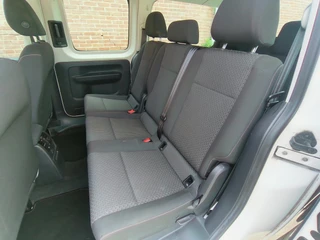 Volkswagen Caddy 1.0 Tsi Basic 102 PK 7 persoons  Rijklaar + 12 maanden Bovag-garantie Henk Jongen Auto's in Helmond,  al 50 jaar service zoals 't hoort! / 25