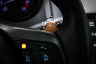 Jaguar F-TYPE 3.0 V6 Coupé | PANORAMADAK | CLIMA | STUURVERWARMING | CAMERA | 19" / 36