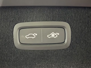 Polestar 3 Long range Single motor 111 kWh SOH 99,6% FabrieksGarantie | Panoramadak | Adaptive Cruise Control | Camera / 32