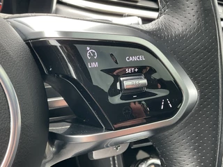 Jaguar F-PACE 2.0 P400e PHEV R-Dynamic SE Pano 360° Meridian Stoelverw+Ventilatie Leer BOMVOL! / 26