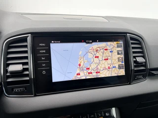 Škoda Karoq 1.5 TSI ACT Sportline Business Trekhaak Adap.Cruise Camera Stoelverw Orig.NL Voll.Onderhouden! / 32