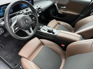 Mercedes-Benz A-Class 200 Business Solution / 8