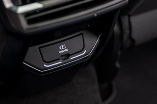 Lynk & Co 01 1.5 261PK Plug-in Hybrid *Zwarte Hemel* 360 Camera Pano/dak Apple/Carplay Adaptive/Cruise / 48