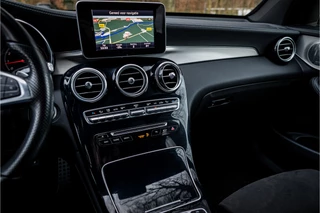 Mercedes-Benz GLC Coupé 250 4MATIC AMG Line  Burmester 20" Distronic Night / 10