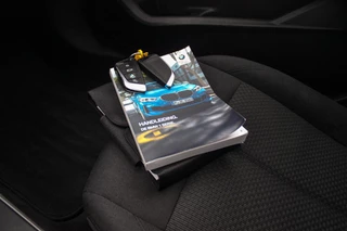 BMW 1-serie 116d F40 Executive Edition | 1e eigenaar | NL Auto | HiFi audio | DAB | LED | Apple Carplay | Rijstrooksensor | Cruise control | Climate control | Sportstuur | Active Guard Plus / 38